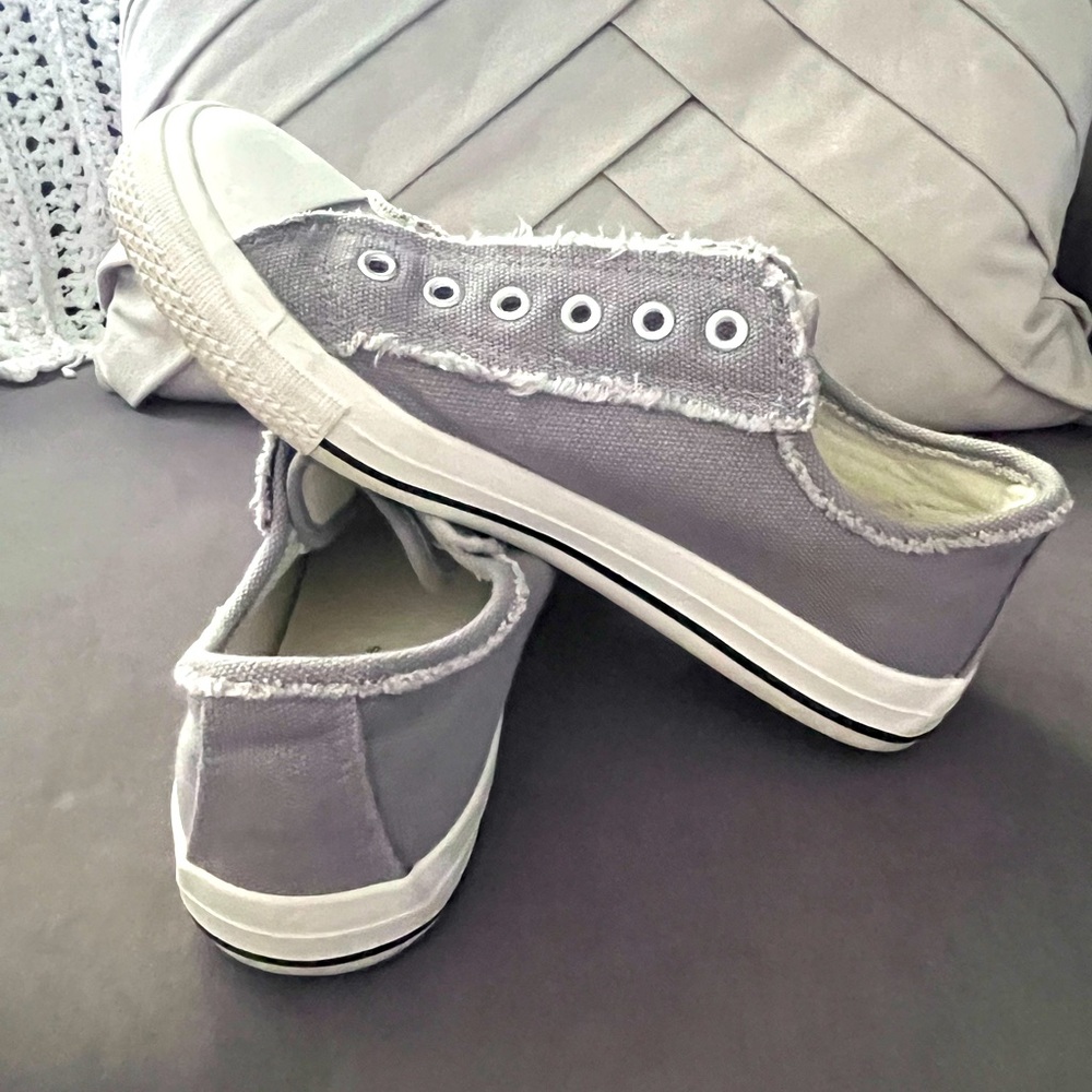 Sincerely Jules Casual Gray Canvas Sneakers